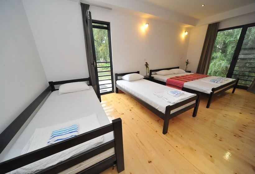 اتاق استاندارد چهار تخته, B&b Botel Charlie