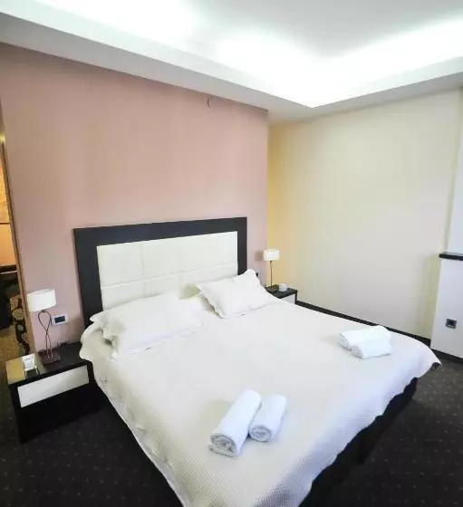 سوئیت با وان آب گرم, B&b Rose