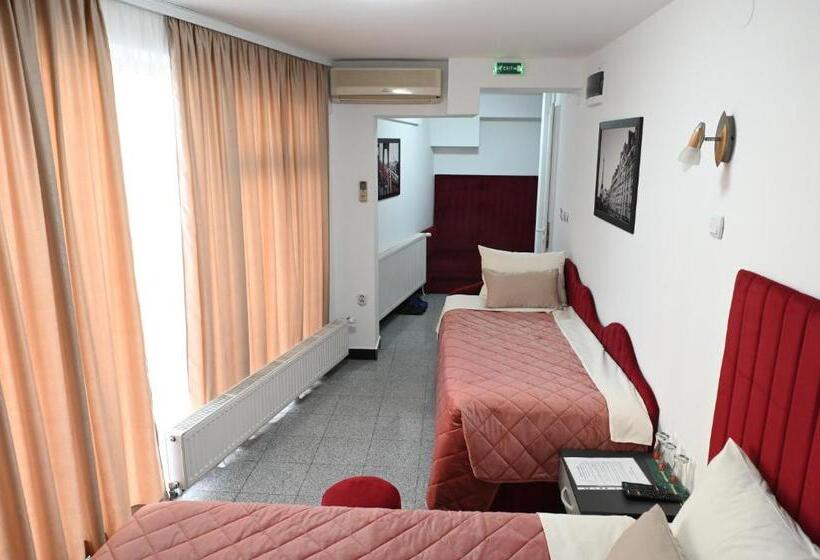 اتاق استاندارد سه نفره, Apartments Imper   Imd
