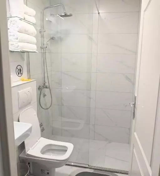 اتاق استاندارد سه نفره, Apartments Imper   Imd