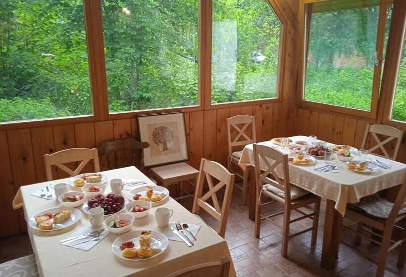 اتاق استاندارد یک نفره, Sobe Zeravica Sremski Karlovci