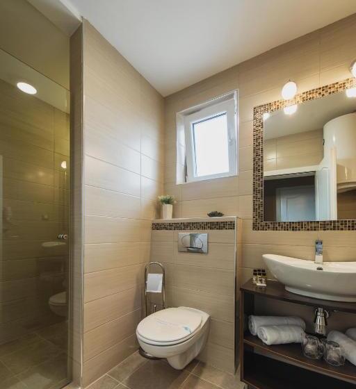 اتاق استاندارد با بالکن, Garni Hotel President De Luxe