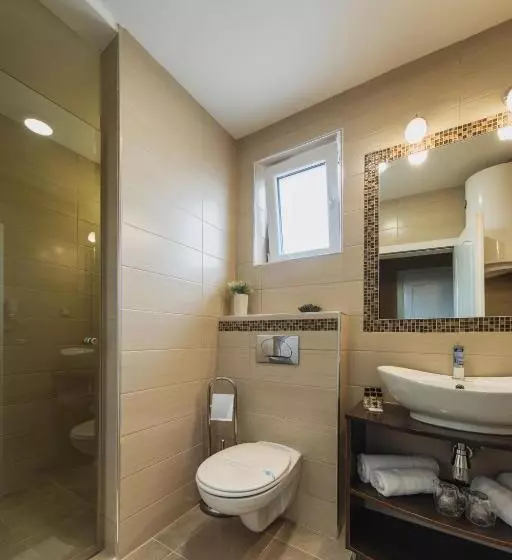 اتاق استاندارد با بالکن, Garni Hotel President De Luxe