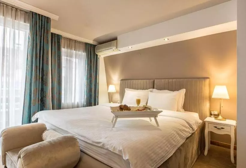اتاق استاندارد با بالکن, Garni Hotel President De Luxe