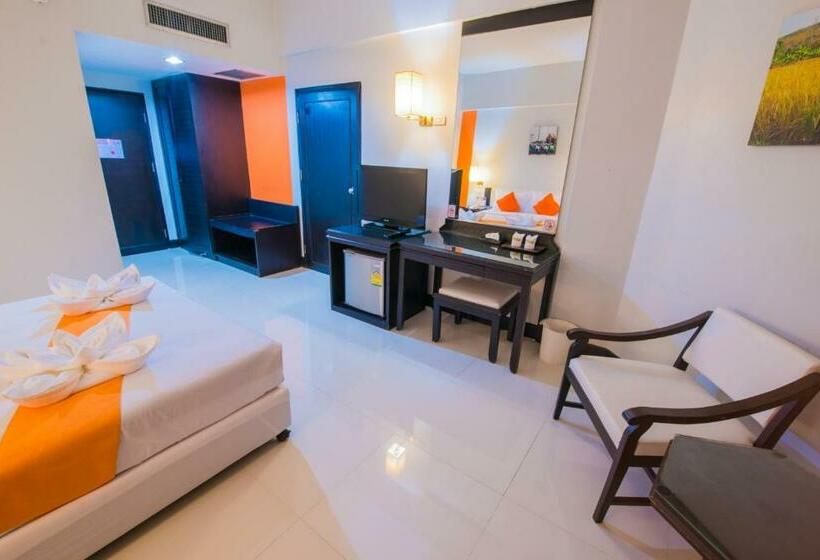 수피리어 룸, Asawann