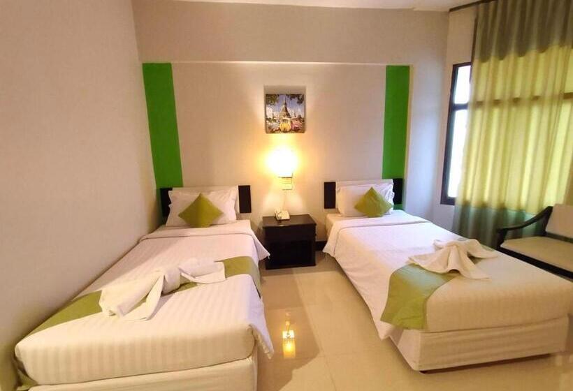 수피리어 룸, Asawann