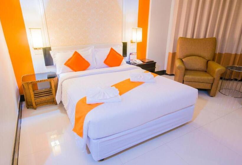 Полулюкс, Asawann