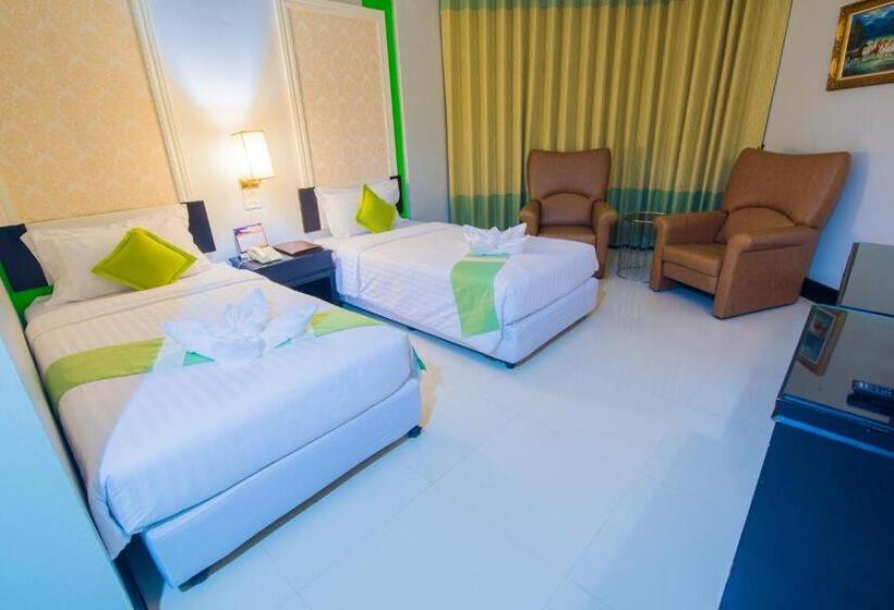 Номер Deluxe, Asawann