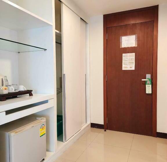 Номер Стандарт, Avion