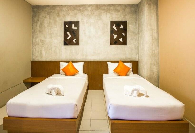 Номер Deluxe, B2 Santitham  Boutique & Budget