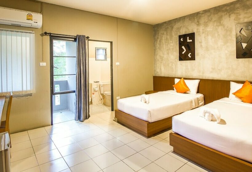 Номер Deluxe, B2 Santitham  Boutique & Budget