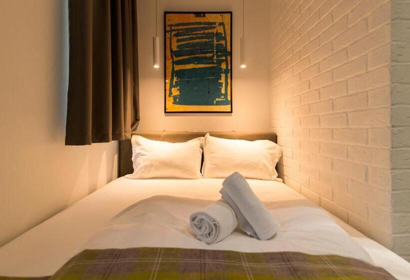 اتاق اکونومی یک تخته, Belgrade Inn Garni