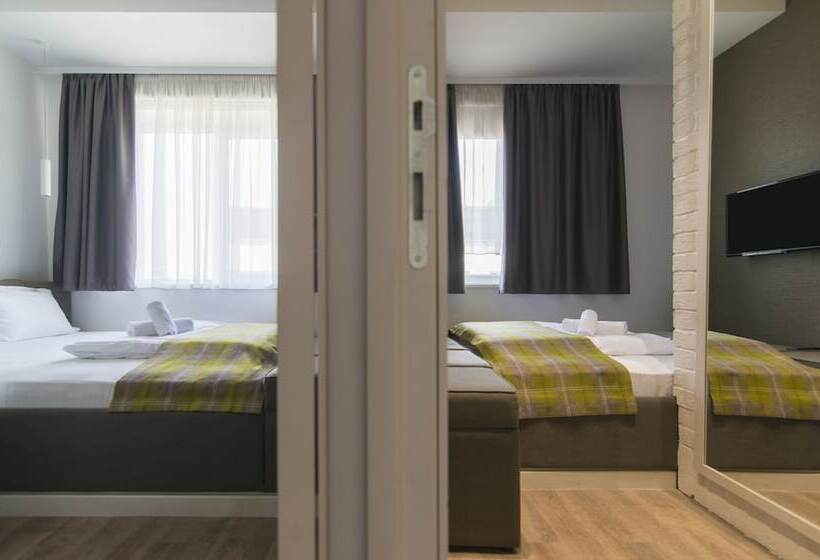 اتاق خانوادگی, Belgrade Inn Garni