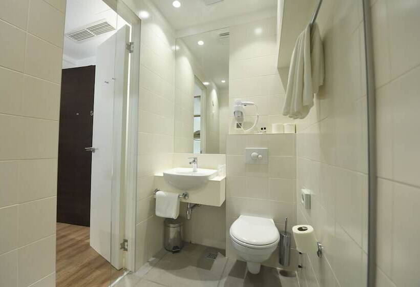 اتاق استاندارد, Belgrade Inn Garni