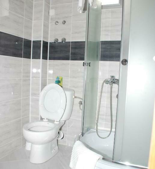 اتاق استاندارد چهار تخته, M Garni