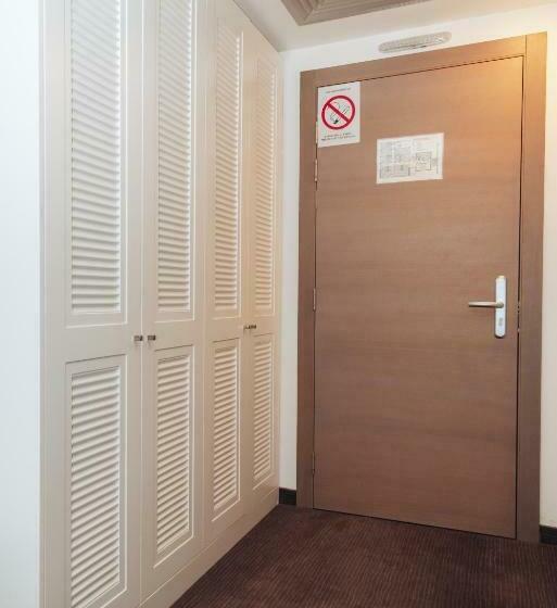 اتاق استاندارد, Passport