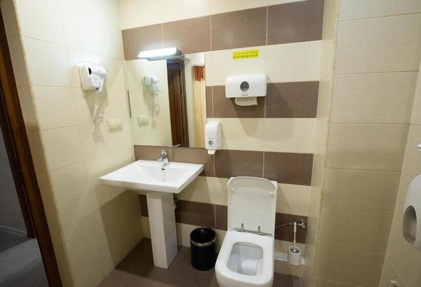 اتاق اکونومی با حمام مشترک, Kantar Hostel
