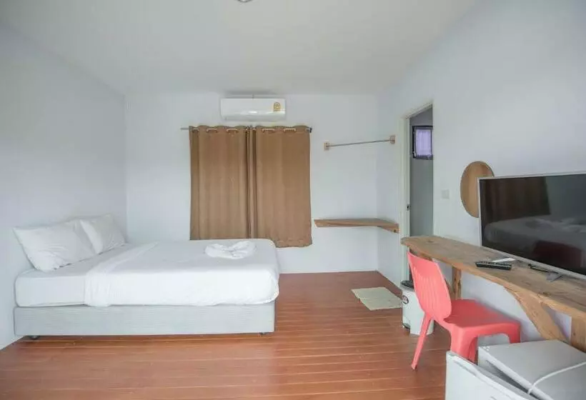 テラス付スーペリアルーム, Pak Dee Resort