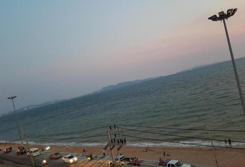 デラックスルーム, The Now Hotel   Sha Extra Plus