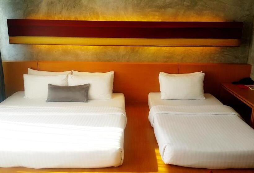 اتاق خانوادگی با چشم‌انداز دریا, The Now Hotel   Sha Extra Plus