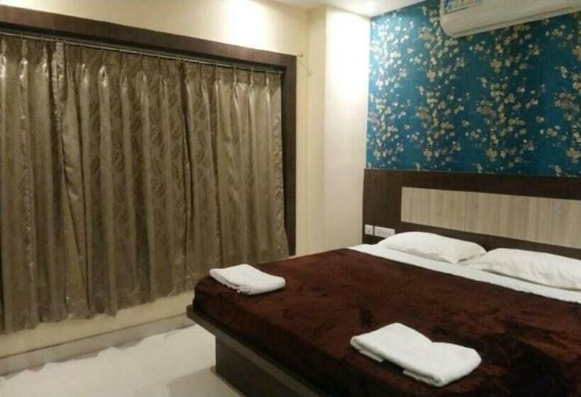 Номер Deluxe Кровать Кинг, Mor Hotel Home Town  Lift  Wifi With Restaurant Facilities  Near Temple & Golden Beach Best Selling