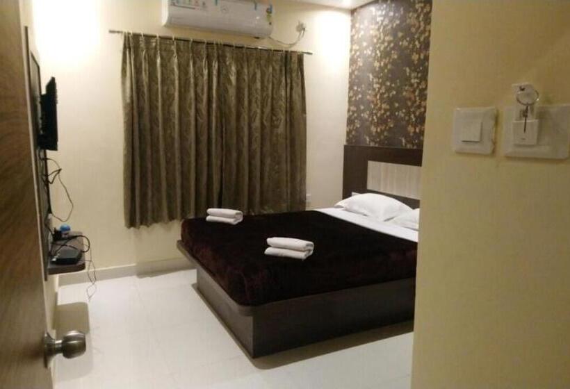 اتاق لوکس با تخت بزرگ, Mor Hotel Home Town Lift Wifi With Restaurant Facilities Near Temple & Golden Beach Best Selling