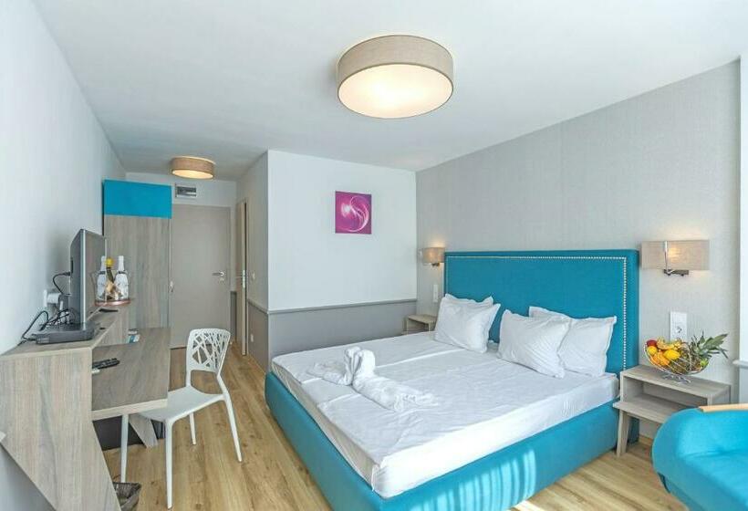 Номер Стандарт с Балконом, Bsa Boulevard Boutique