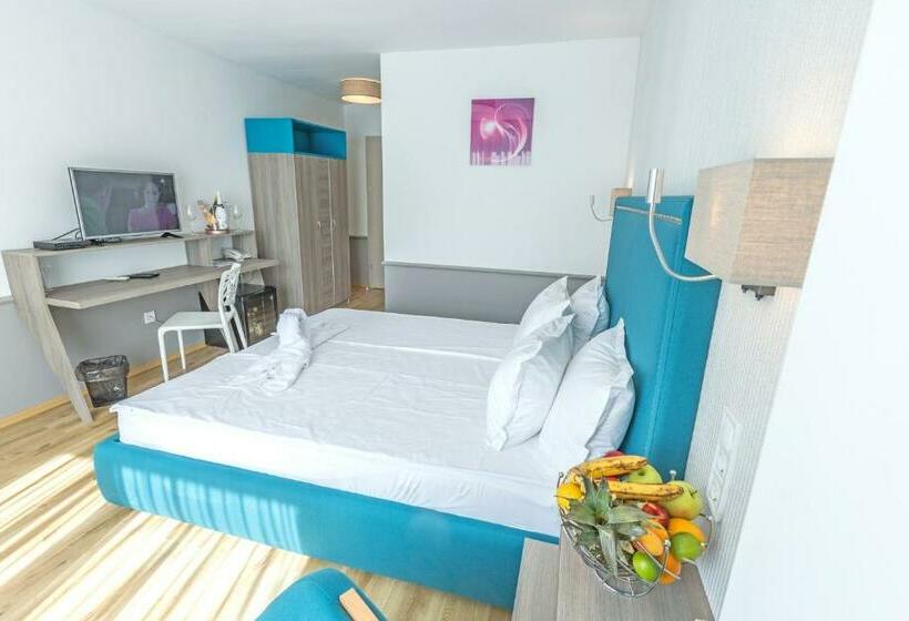 Номер Стандарт с Балконом, Bsa Boulevard Boutique