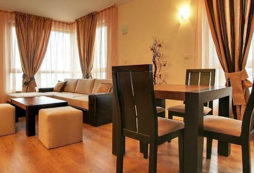 标准工作室, Smartr Green Wood Hotel & Spa