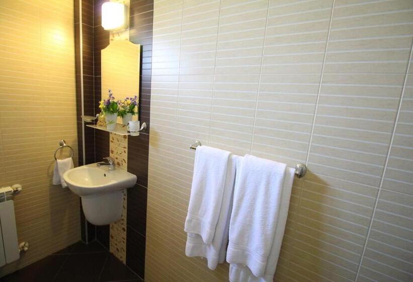 סוויטה, арт комплекс горски дом трявна