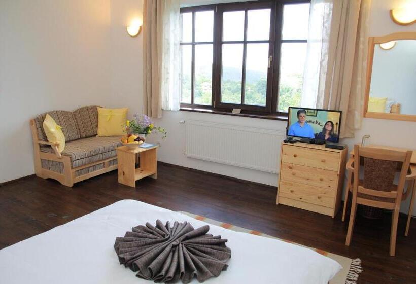 חדר דלוקס, арт комплекс горски дом трявна