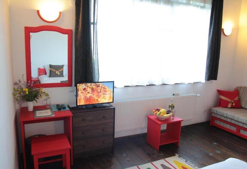 חדר דלוקס, арт комплекс горски дом трявна