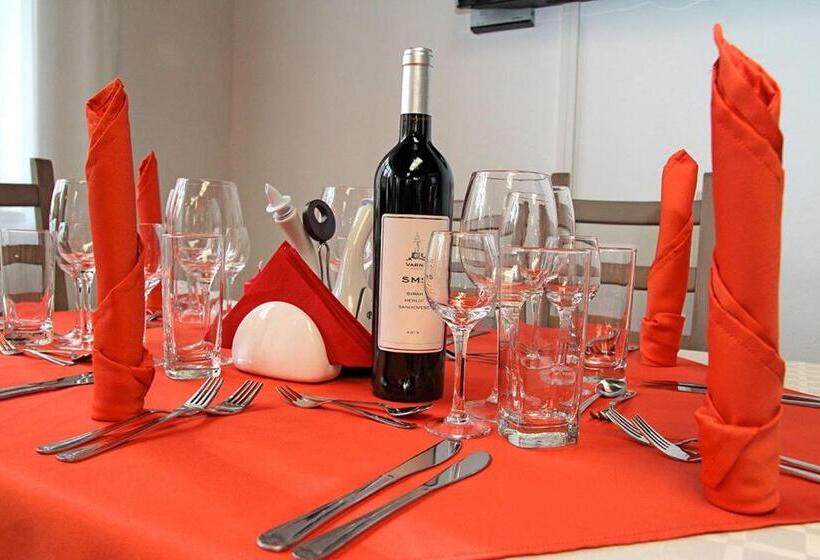 בית, חדר שינה 1, арт комплекс горски дом трявна