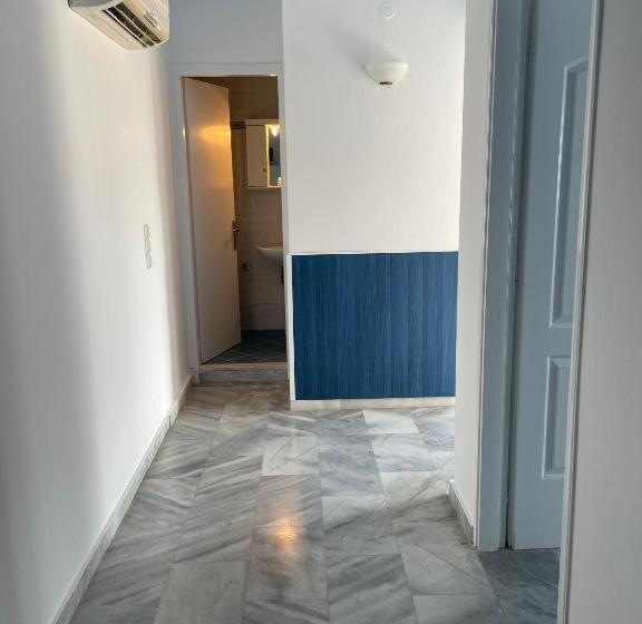 低层单卧公寓, Elena Ermones