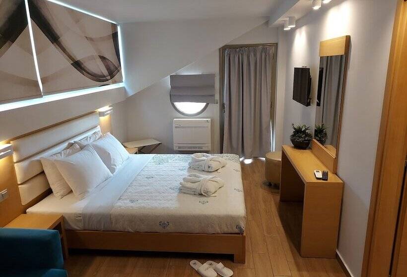 غرفة ديلوكس مطلّة علي البحر, Epavlis Eleftheriadi