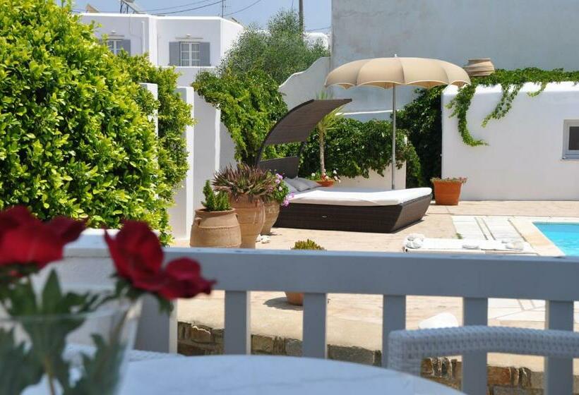 プールビュースタンダードルーム, Quartano Suites By Heliessa, Adults Only