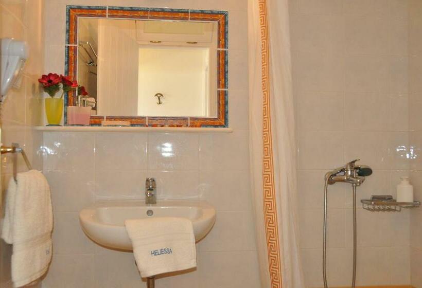 プールビュースタンダードルーム, Quartano Suites By Heliessa, Adults Only