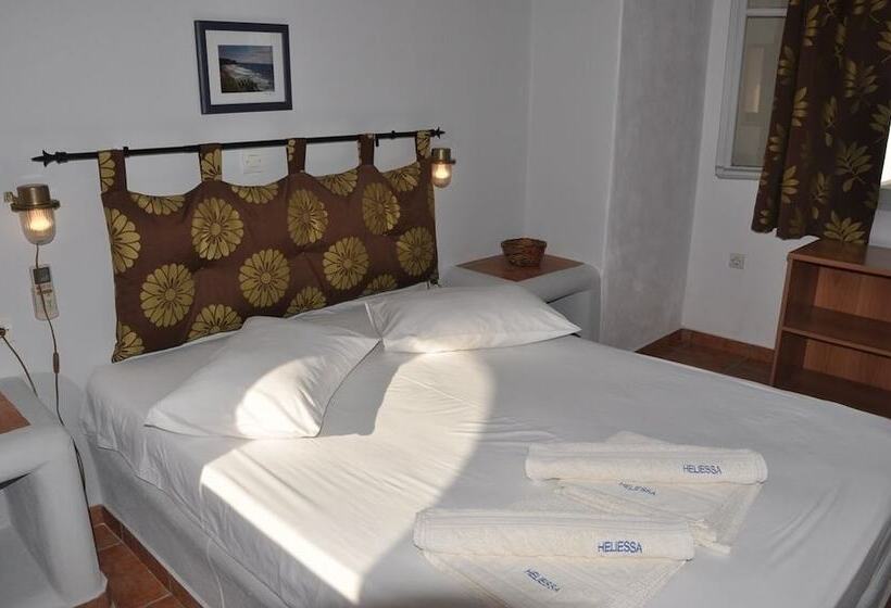 プールビュースタンダードルーム, Quartano Suites By Heliessa, Adults Only