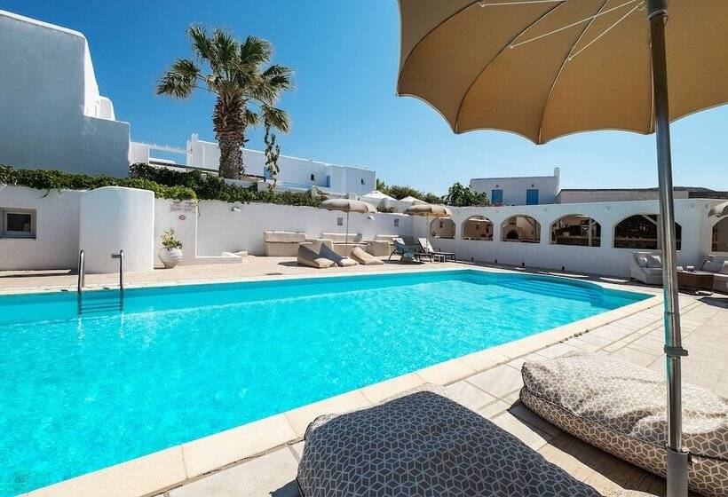 プールビュースタンダードルーム, Quartano Suites By Heliessa, Adults Only