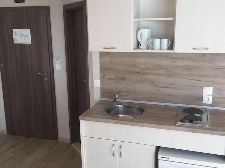 סטודיו סטנדרט עם מרפסת, Helios