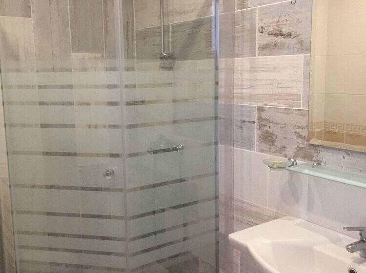 סטודיו סטנדרט עם מרפסת, Helios