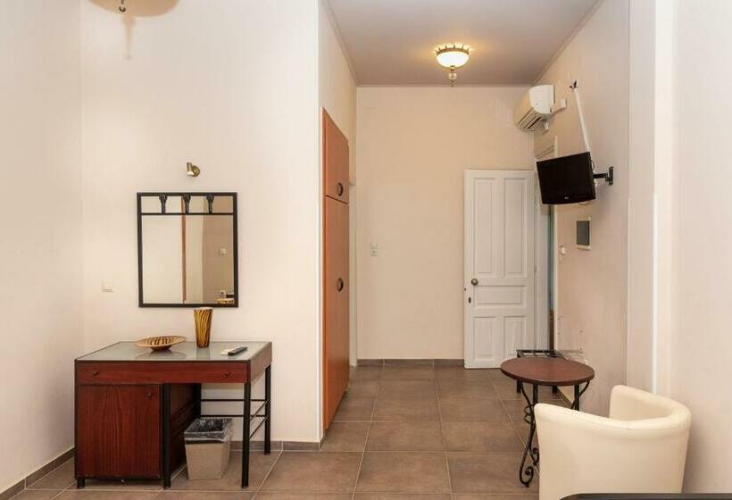 غرفة قياسية ثلاثية, Sourediko