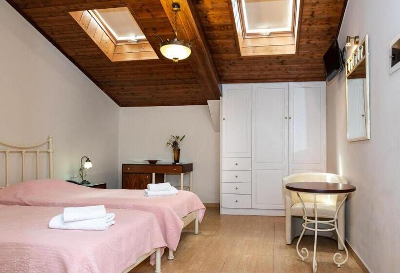 غرفة إقتصادية, Sourediko