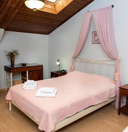 غرفة إقتصادية ثلاثية, Sourediko