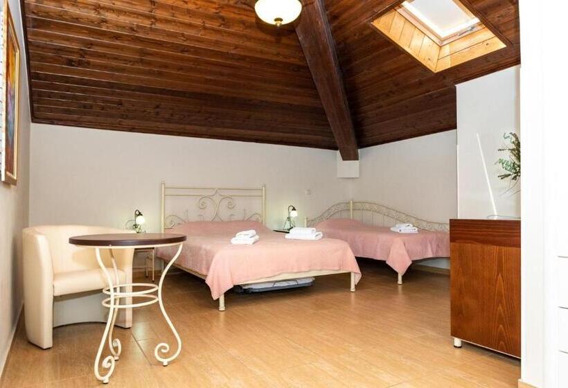 غرفة إقتصادية ثلاثية, Sourediko