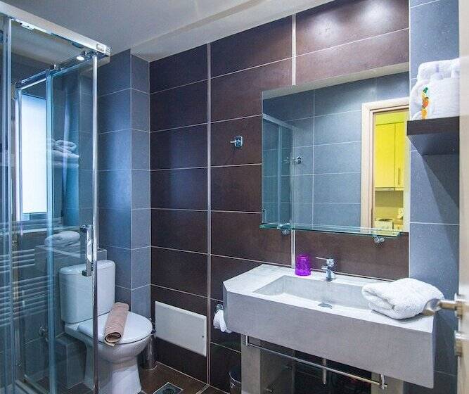 프리미엄 스튜디오, Thealos Village