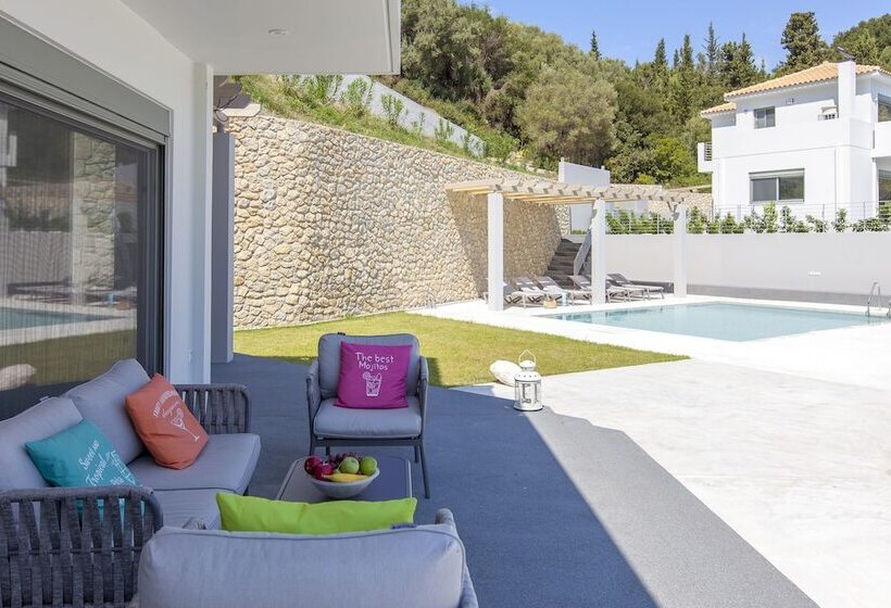 3 베드룸 디럭스 빌라, Thealos Village