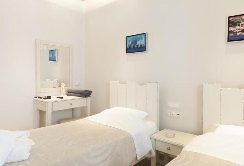 2 Bedrooms Suite Sea View, Villa Adriana