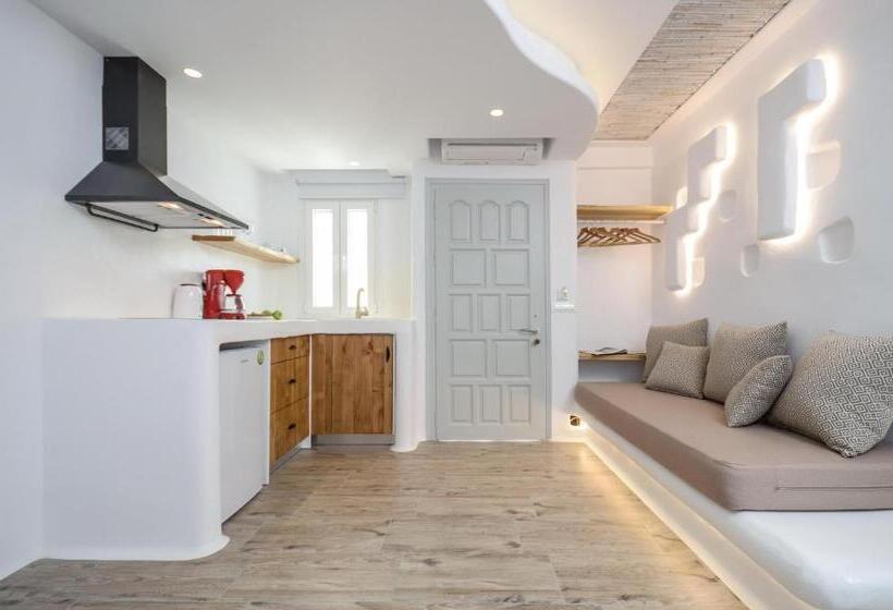 Apartamento 1 Dormitório com Sacada, Villa Adriana