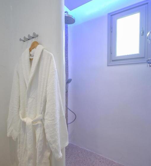 Apartamento 1 Dormitório com Sacada, Villa Adriana